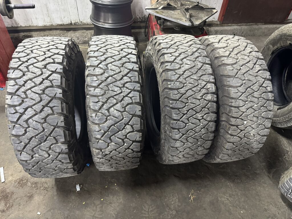 Шины 285 / 70 / R 17, Всесезонная, Б/у, Комплект, Внедорожные (АТ/МТ), США, BFGoodrich: фото 2