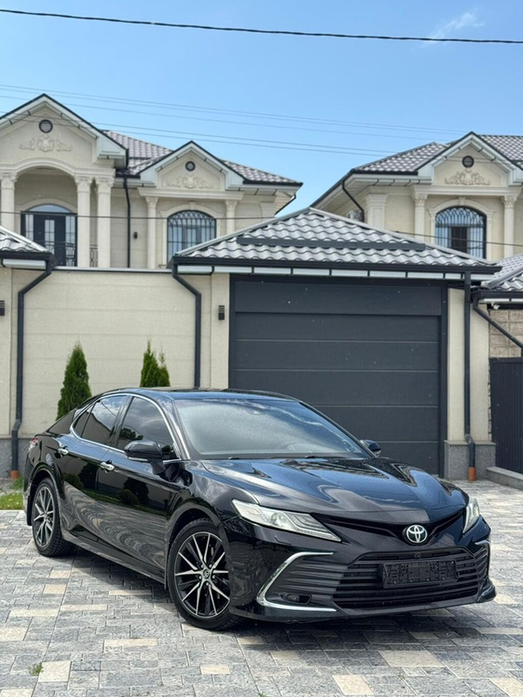 Toyota Camry: 2019 г., 3.5 л, Автомат, Бензин, Седан: фото 2
