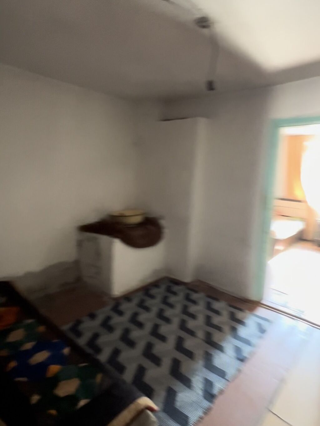3 комнаты, 37 м², Старый толчок рынок / базар Риэлтор: фото 2