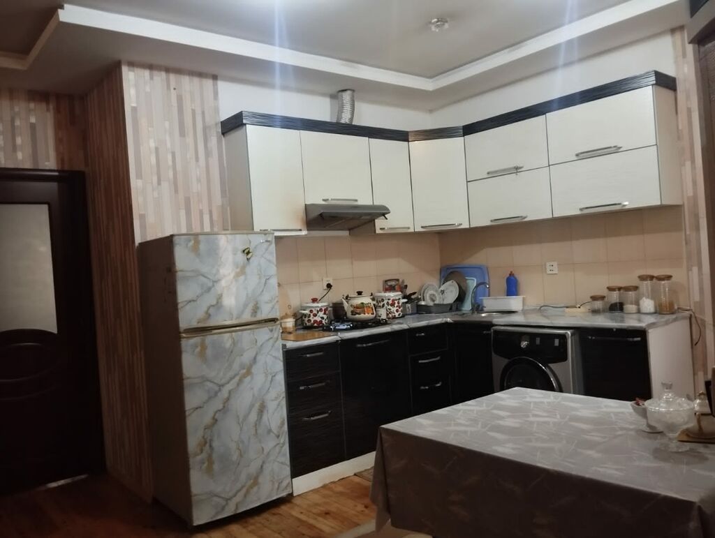 2 otaqlı, 86 kv. m, Yeni təmirli