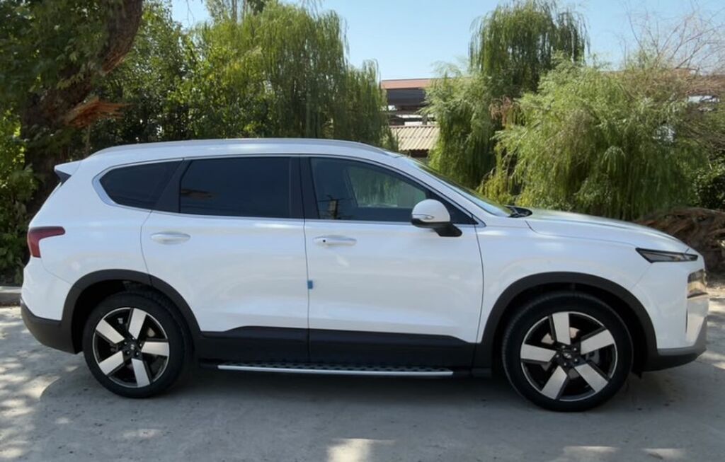 Hyundai Santa Fe: 2021 г., 2 л, Автомат, Гибрид, Кроссовер: фото 4