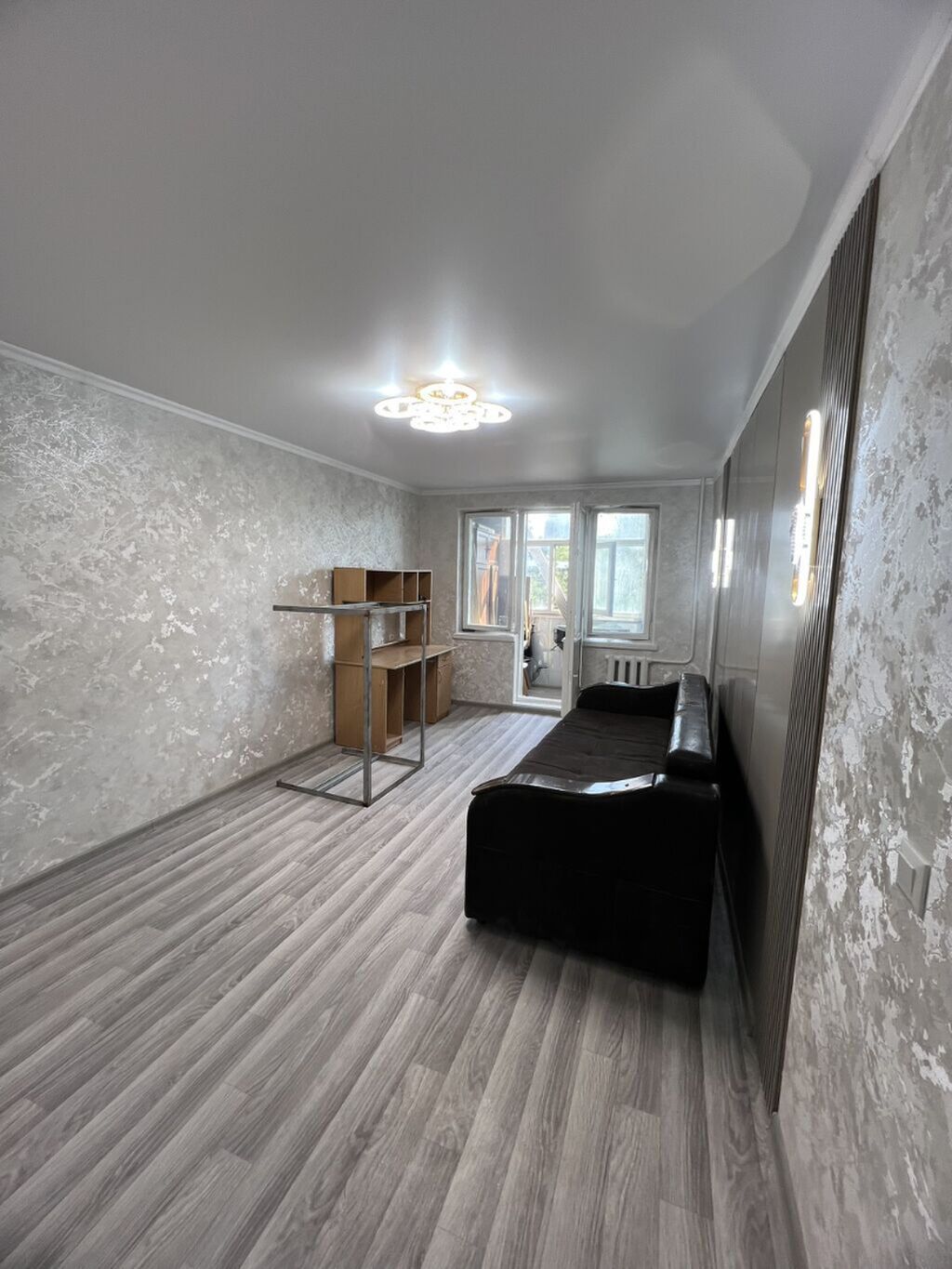 1 комната, 32 м², 8 мкр 104 серия, 4 этаж, Свежий ремонт: фото 2