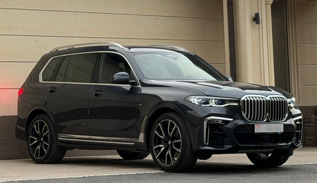 BMW X7: 2021 г., 3 л, Автомат, Бензин, Внедорожник: фото 3