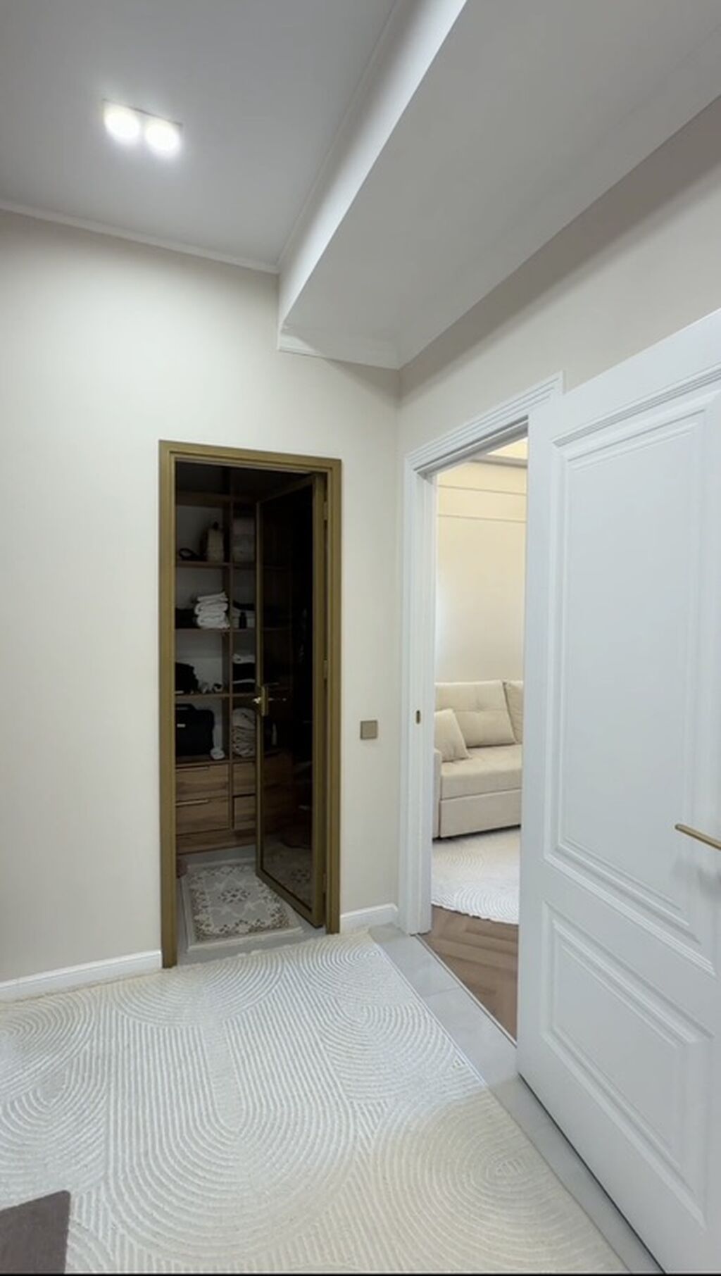 1 комната, 46 м², Элитка, 13 этаж, Дизайнерский ремонт: фото 2