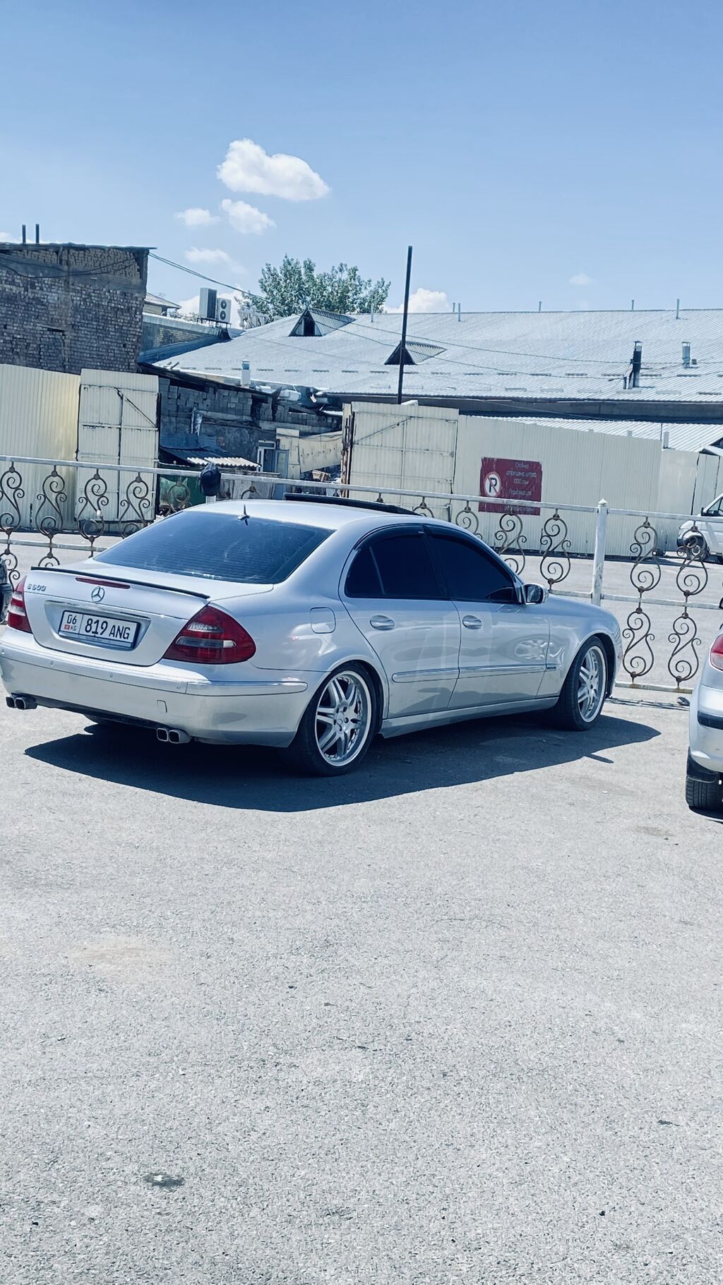 Mercedes-Benz E-Class: 2002 г., 5 л, Автомат, Седан: фото 3