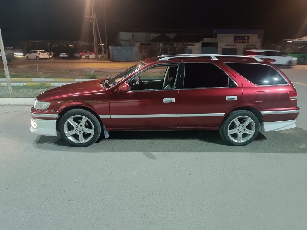 Toyota Qualis: 1998 г., 2.5 л, Автомат, Газ, Универсал: фото 3