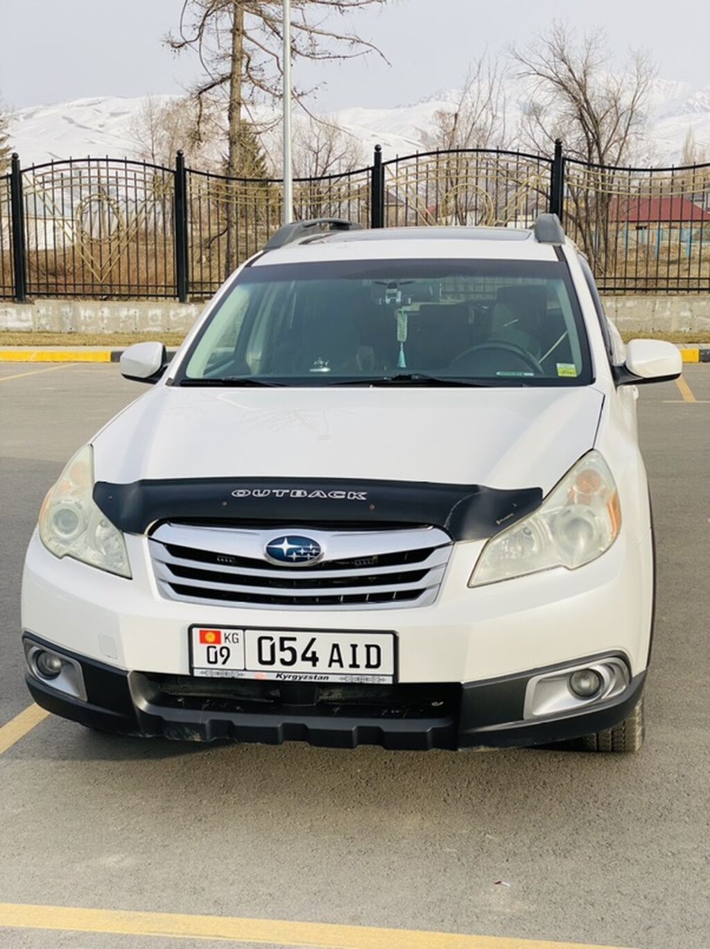 Subaru Outback: 2010 г., 2.5 л, Вариатор, Бензин, Универсал: фото 1