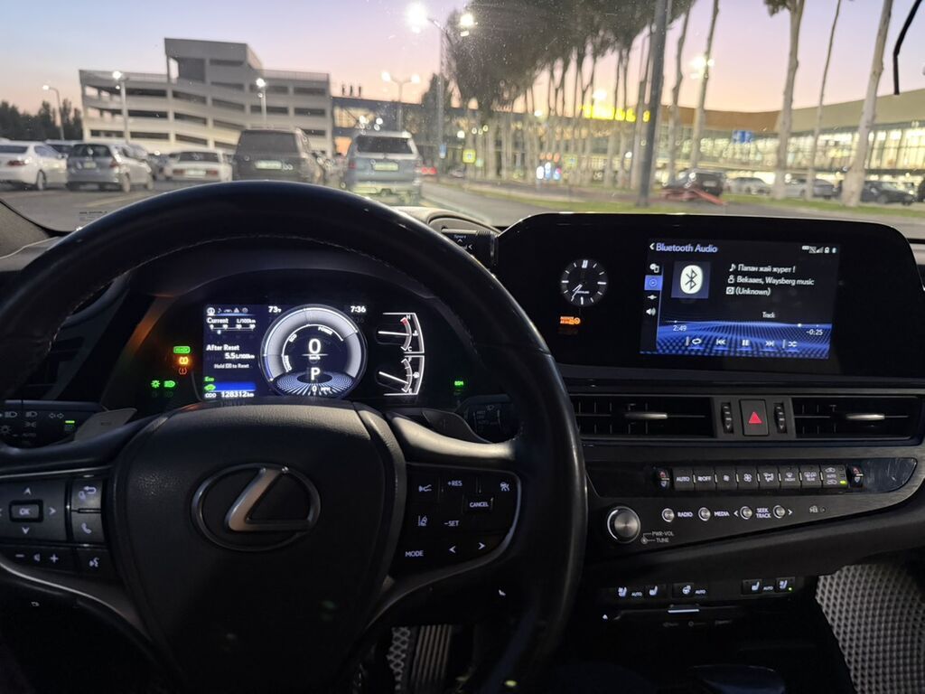 Lexus ES: 2022 г., 2.5 л, Автомат, Гибрид, Седан: фото 7