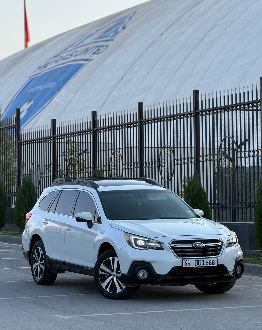 Subaru Outback: 2018 г., 2.5 л, Автомат, Бензин, Кроссовер: фото 2