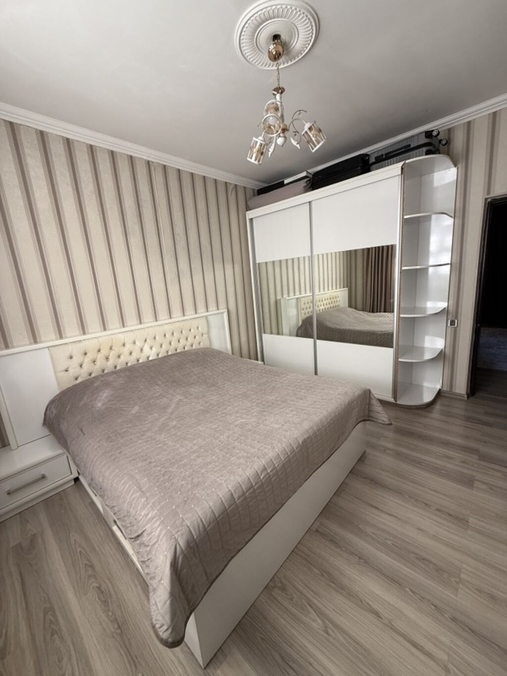 Zığ qəs. 3 otaqlı, 105 kv. m, Orta təmir