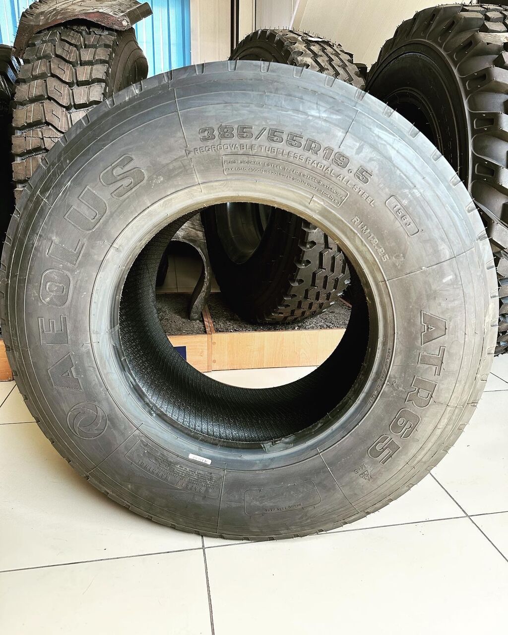Грузовая шина AEOLUS 385/55R22,5 АTR65 предназначена для установки на: фото 3