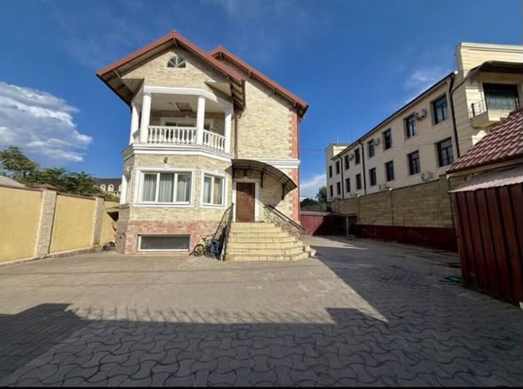 228 м², 6 комнат, Филармония: фото 1
