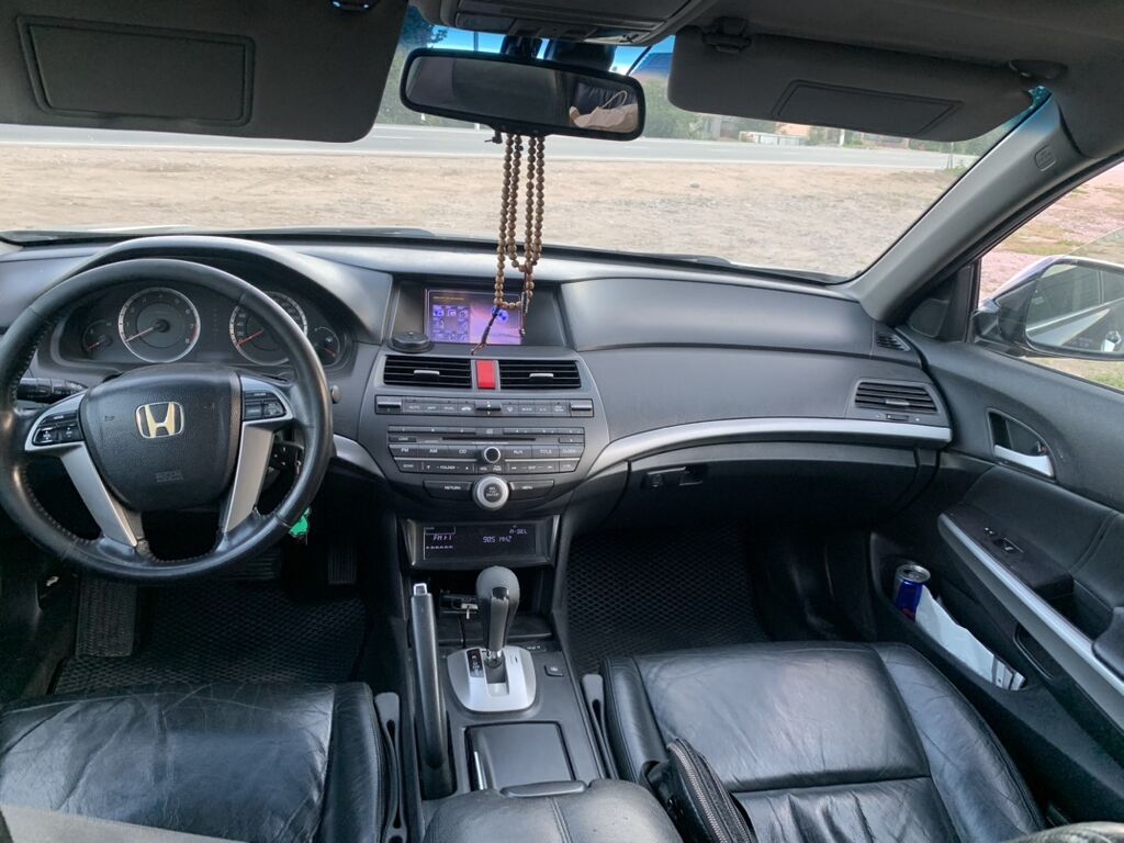 Honda Accord: 2008 г., 3.5 л, Автомат, Бензин, Седан: фото 4