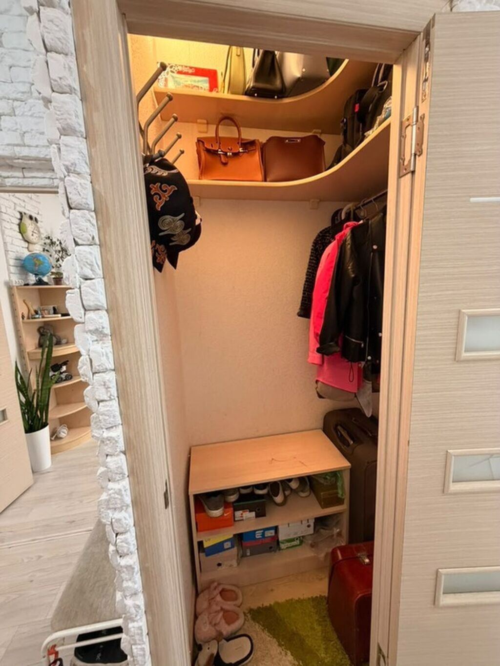 2 комнаты, 60 м², 9 мкр 106 серия улучшенная, 4 этаж, Евроремонт: фото 3