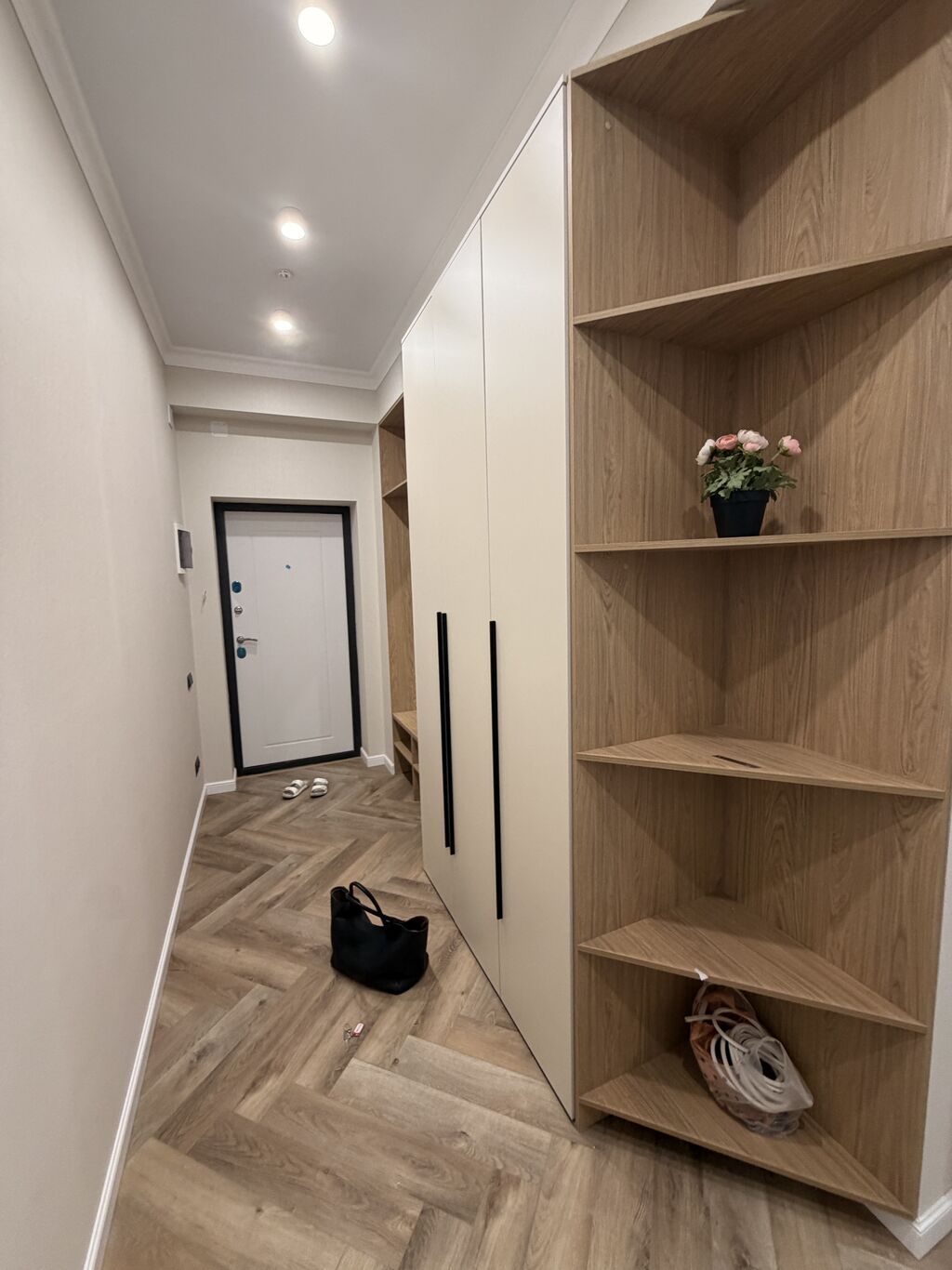 3 комнаты, 79 м², Азия Молл Элитка, 7 этаж, Дизайнерский ремонт: фото 3