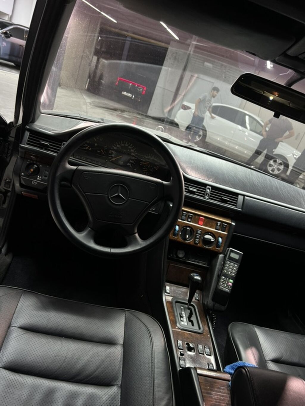 Mercedes-Benz W124: 1995 г., 3.2 л, Автомат, Бензин, Седан: фото 8