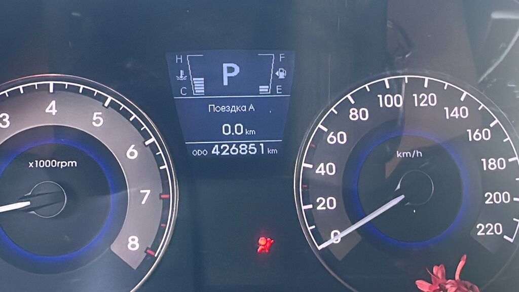 Hyundai Solaris: 2013 г., 1.4 л, Автомат, Бензин, Седан — фото 7