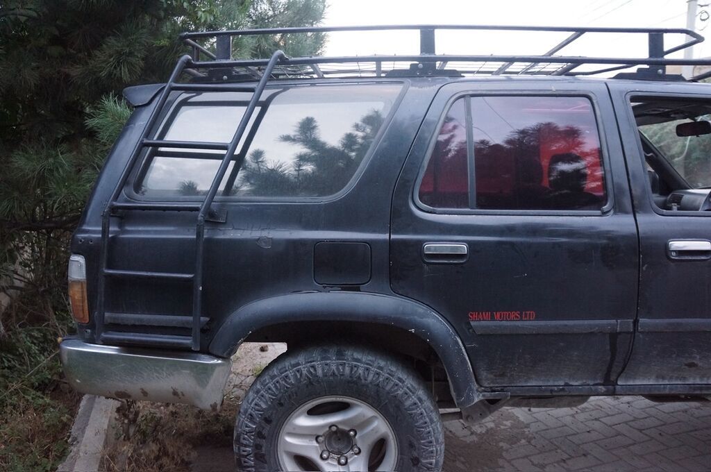 Toyota Hilux Surf: 1993 г., 3 л, Автомат, Дизель, Внедорожник: фото 3