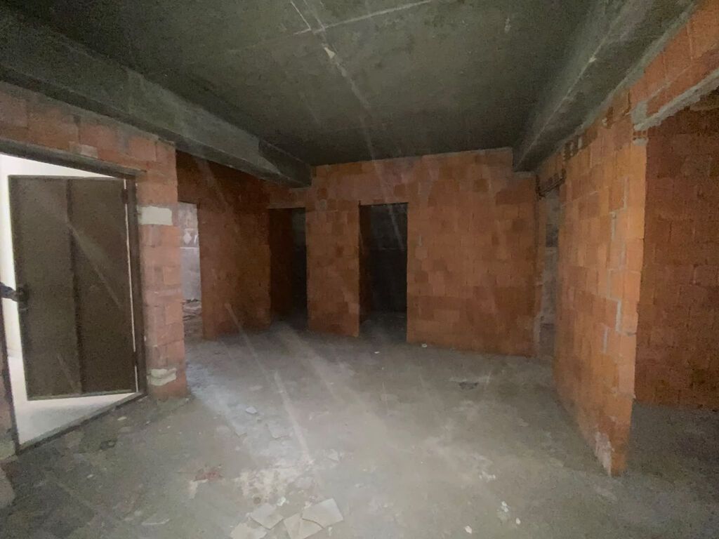 3 otaqlı, Yeni tikili, 135 kv. m