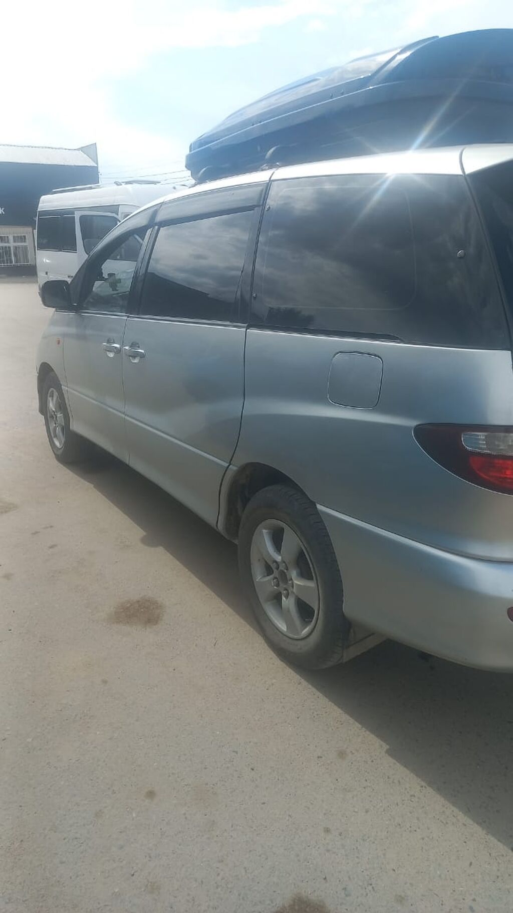 Toyota Previa: 2003 г., 2.4 л, Механика, Газ, Минивэн: фото 2