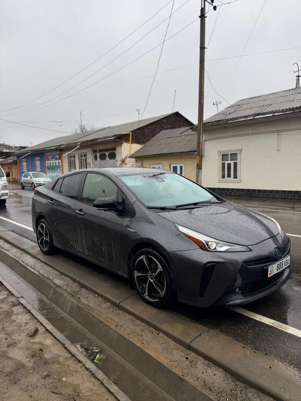 Toyota Prius: 2020 г., 1.8 л, Автомат, Гибрид, Лифтбек: фото 4