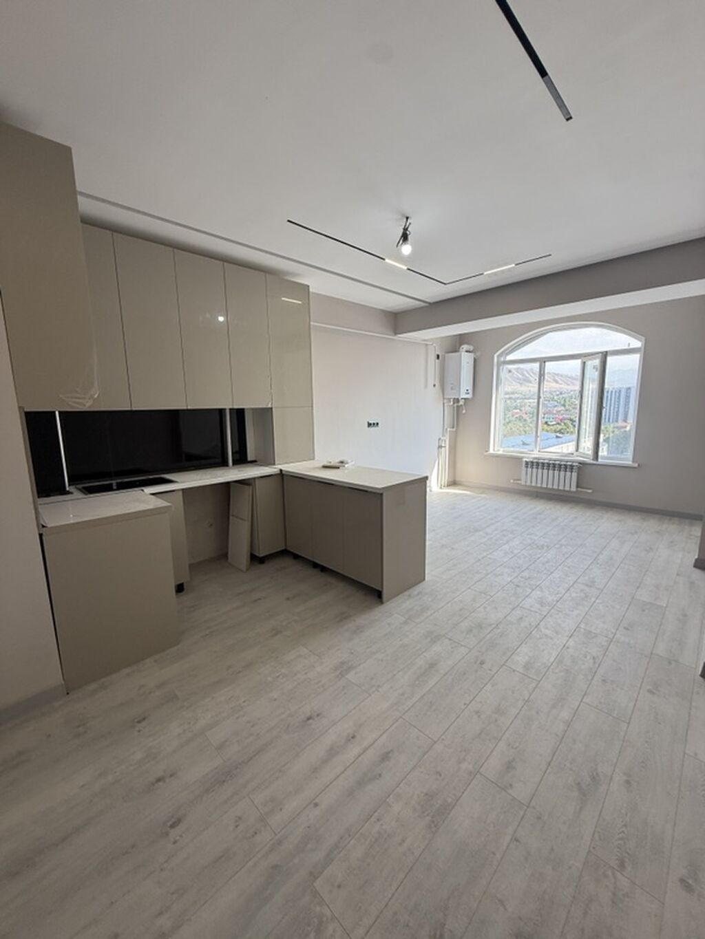 Студия, 43 м², Элитка, 14 этаж, Дизайнерский ремонт: фото 2