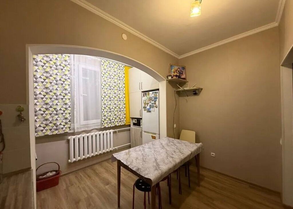 1 комната, 42 м², 12 мкр 106 серия, 3 этаж, Евроремонт: фото 5