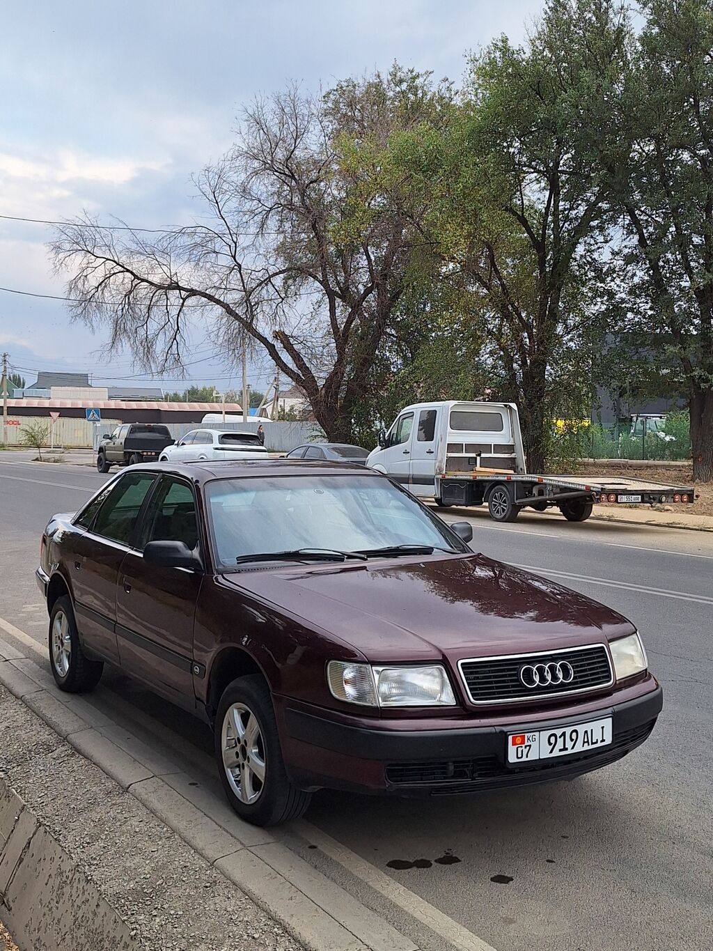 Audi 100: 1993 г., 2.8 л, Механика, Бензин, Седан: фото 7
