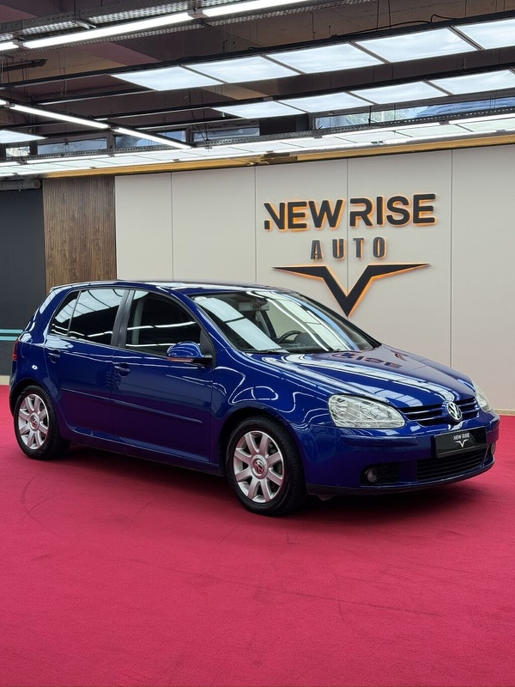 Volkswagen Golf V: 2004 г., 2 л, Типтроник, Бензин, Хэтчбэк: фото 6