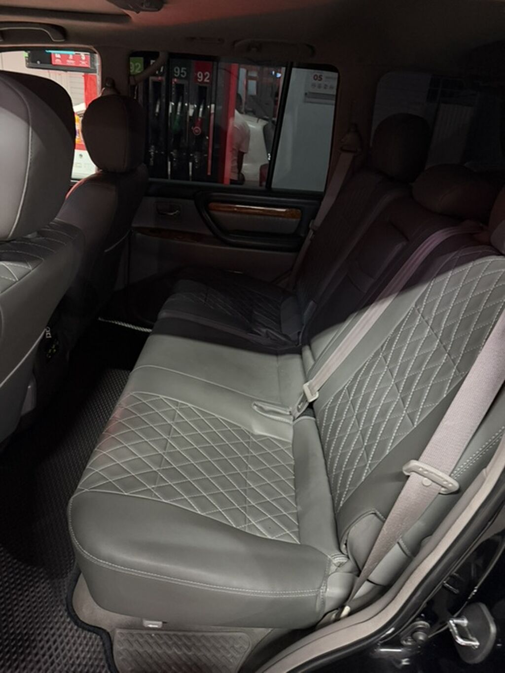 Lexus LX: 2005 г., 4.7 л, Автомат, Бензин, Внедорожник: фото 8