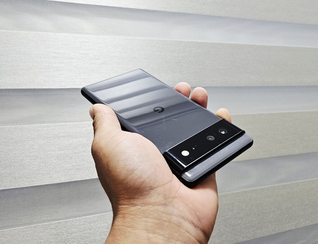 Google Pixel 6, Б/у, 128 ГБ, цвет - Черный, 1 SIM, 2 SIM: фото 7
