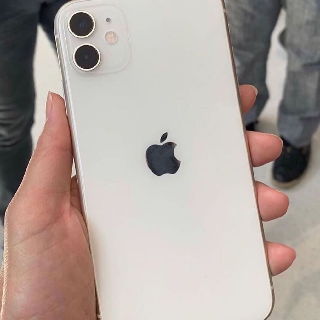 Iphone 11, 64 ГБ, белый