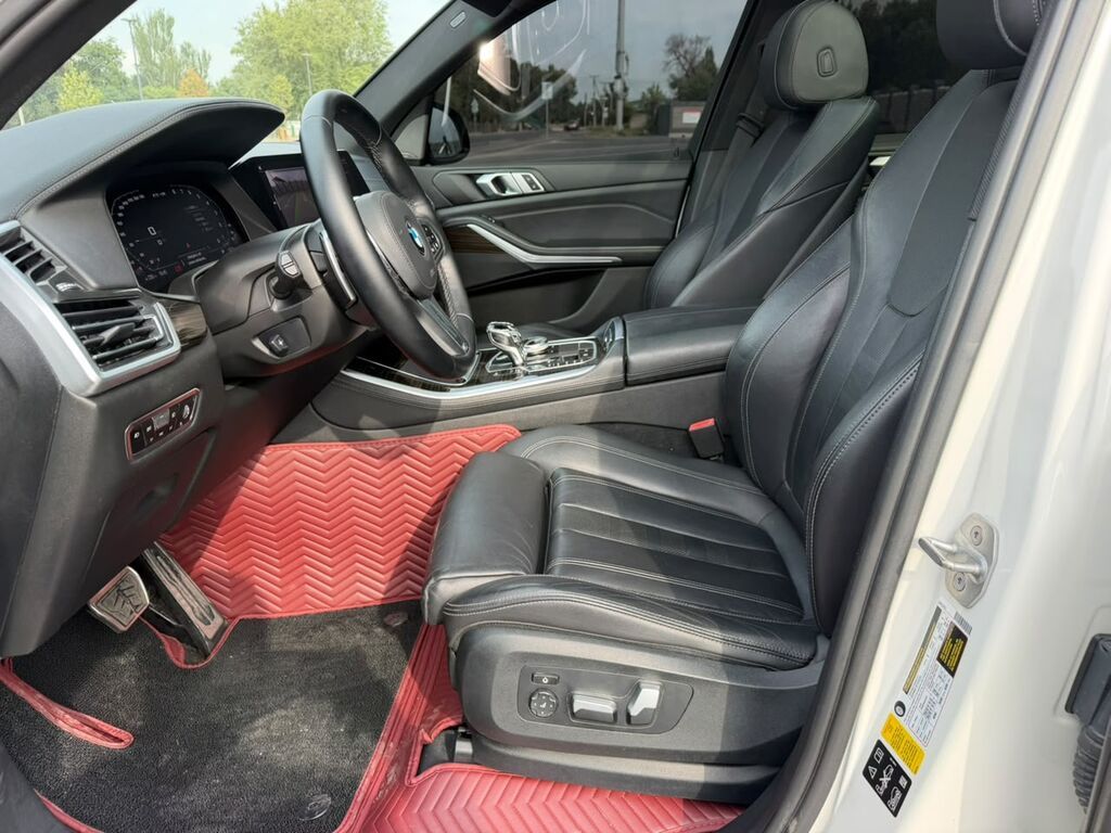 BMW X5: 2020 г., 3 л, Автомат, Бензин, Внедорожник: фото 7