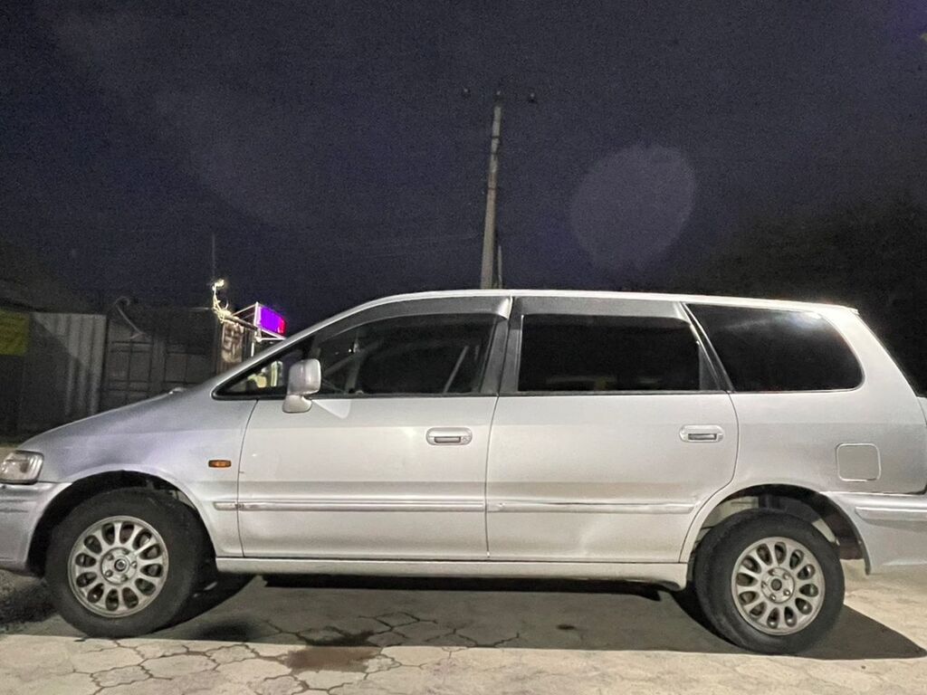 Honda Shuttle: 1999 г., 2.3 л, Автомат, Газ, Минивэн — фото 4