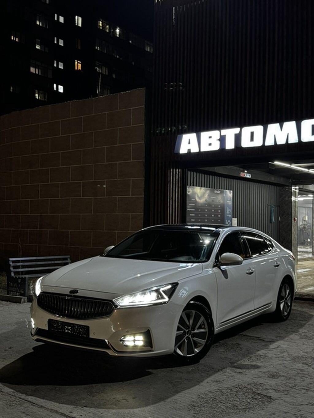 Kia K7: 2017 г., 2.4 л, Автомат, Гибрид, Седан: фото 1