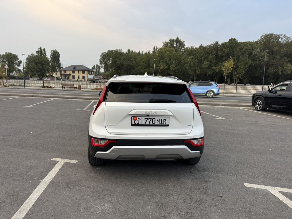 Kia Niro: 2022 г., 1.6 л, Автомат, Гибрид, Кроссовер: фото 4