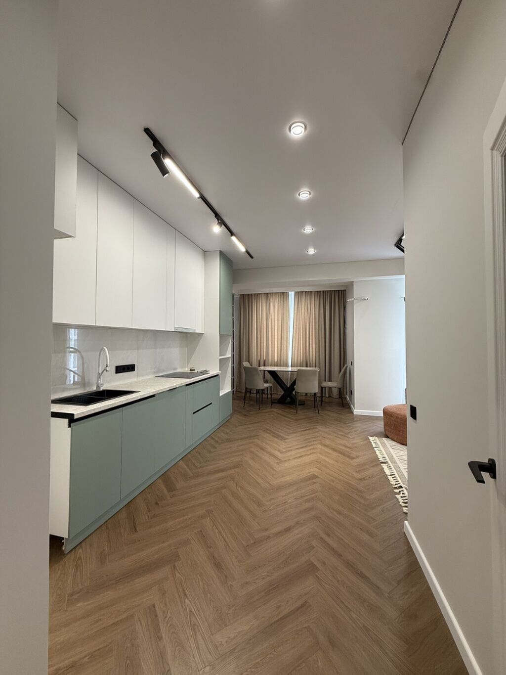 3 комнаты, 82 м², Асанбай мкр Элитка, 11 этаж, Дизайнерский ремонт: фото 3