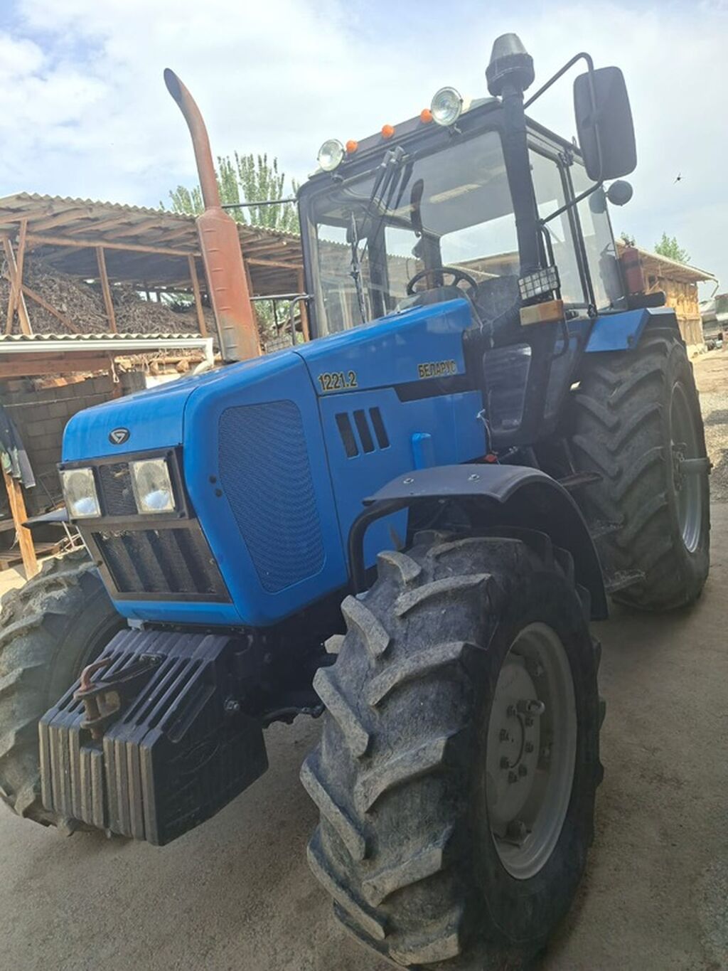 Трактор Беларус 1221.2 - Полный привод 4x4 - Двигатель дизельный: фото 2