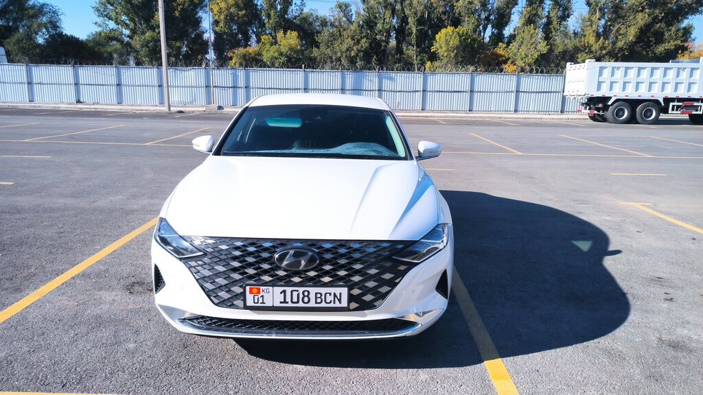 Hyundai Grandeur: 2021 г., Газ, Седан: фото 5