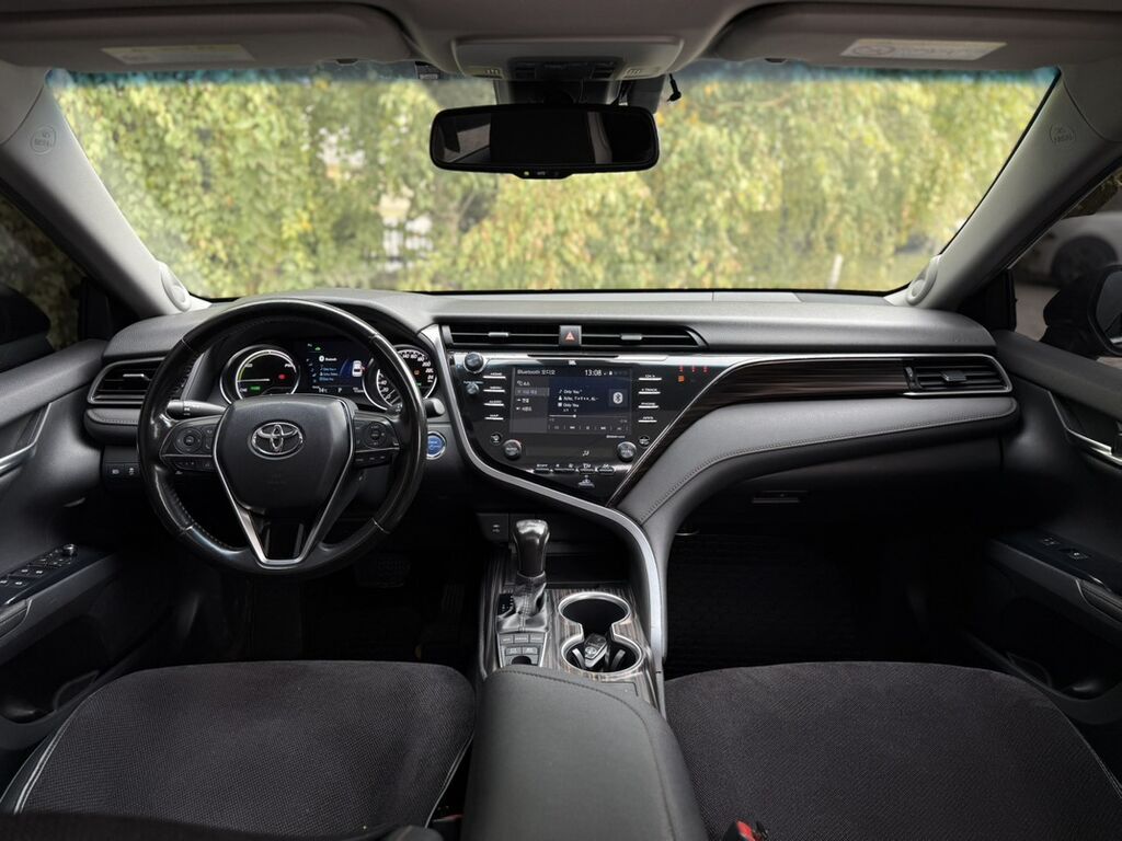 Toyota Camry: 2019 г., 2.5 л, Автомат, Гибрид, Седан: фото 8