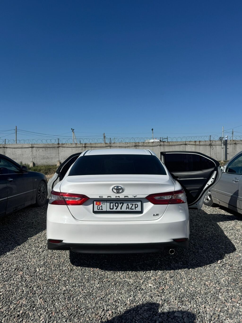 Toyota Camry: 2018 г., 2.5 л, Автомат, Бензин, Седан: фото 3