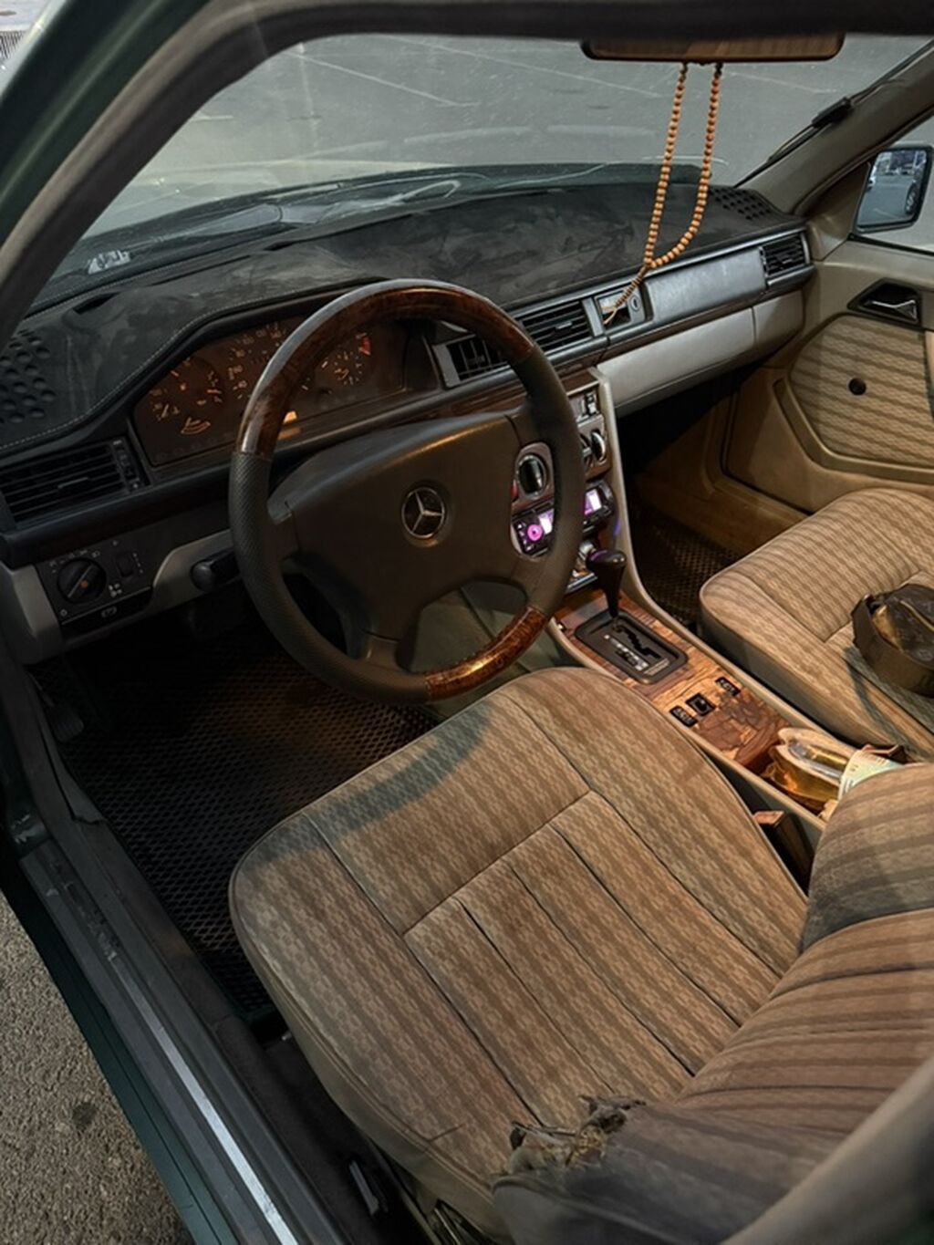 Mercedes-Benz W124: 1993 г., 2.3 л, Бензин, Универсал: фото 8