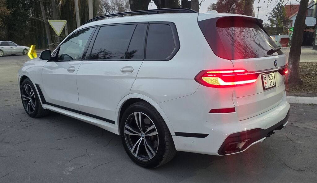 BMW X7: 2023 г., 3 л, Типтроник, Бензин, Кроссовер: фото 3