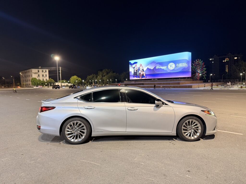 Lexus ES: 2019 г., 2.5 л, Автомат, Гибрид, Седан: фото 5