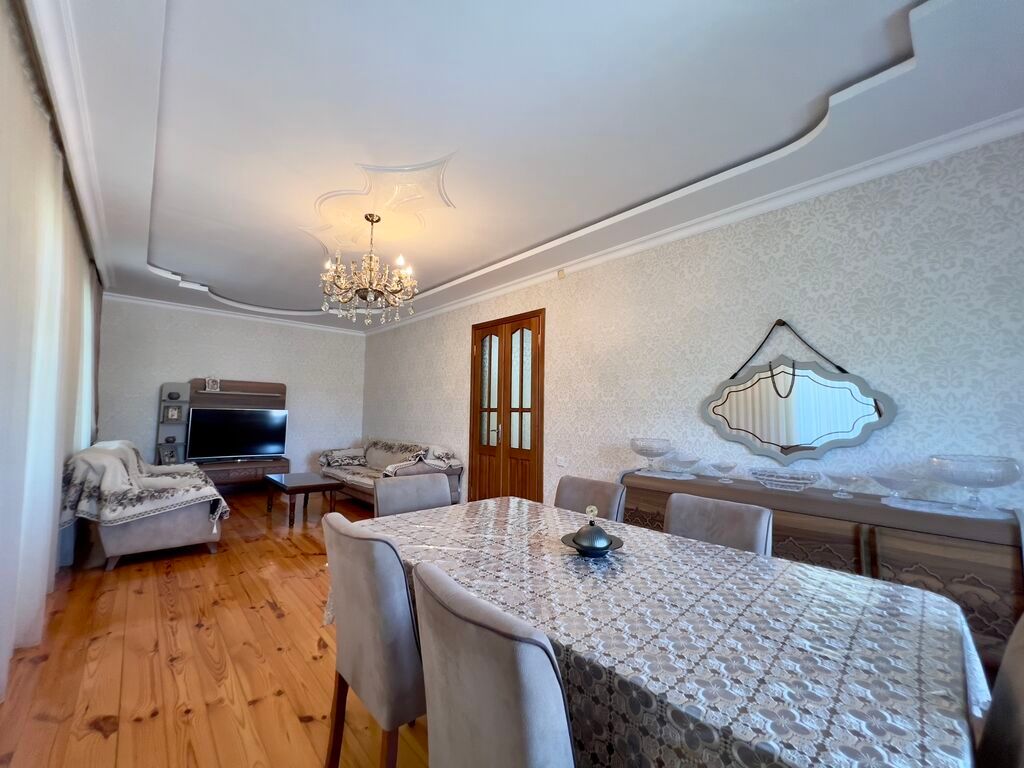 Xırdalan, 224 kv. m, 6 otaqlı, Kombi, Qaz, İşıq