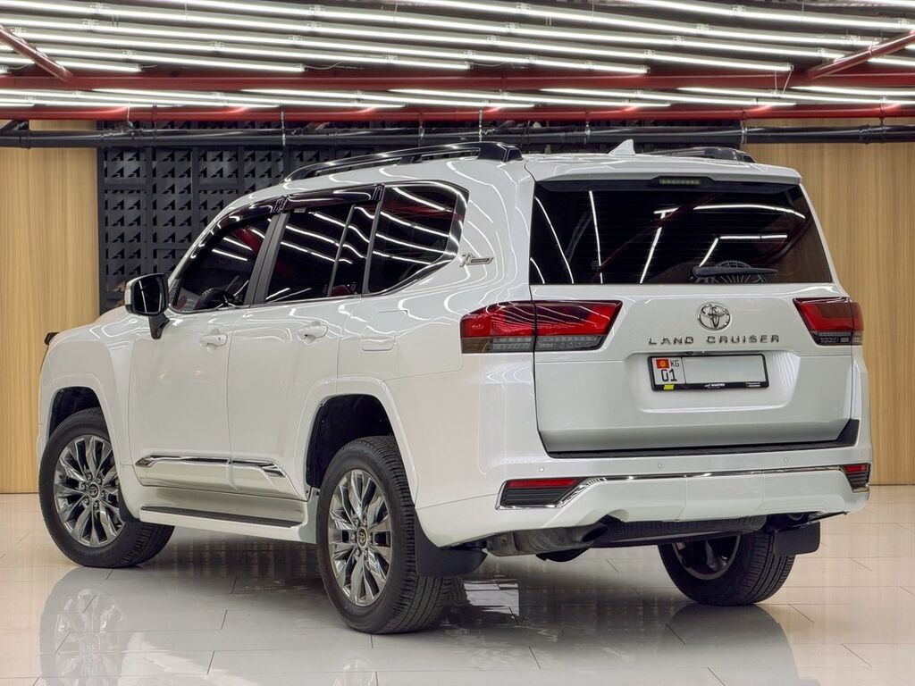 Toyota Land Cruiser: 2023 г., 3.5 л, Автомат, Бензин, Внедорожник: фото 6