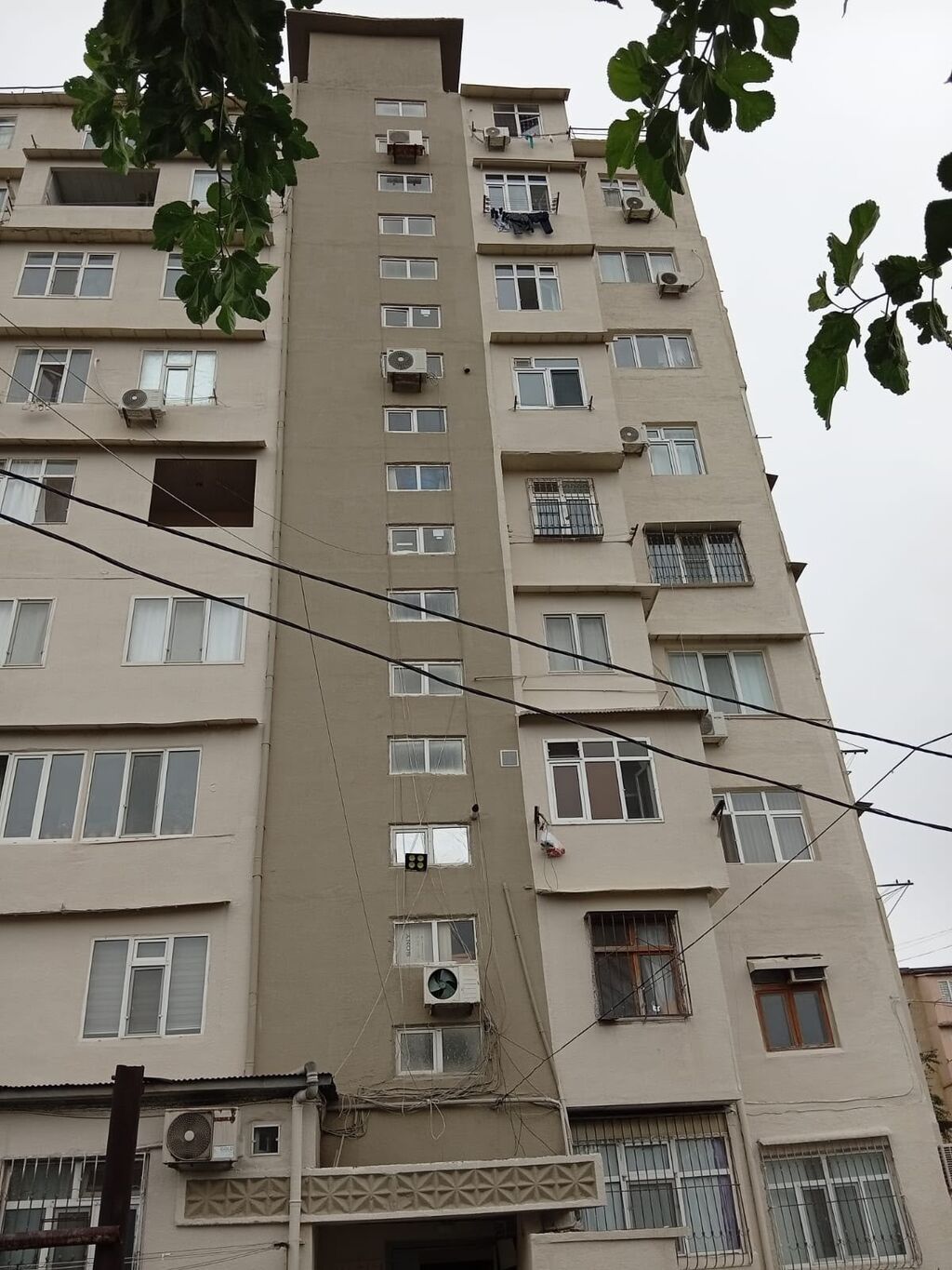 Bakı, 7-ci mikrorayon, 2 otaqlı, Köhnə tikili, m. Azadlıq Prospekti, 50 kv. m