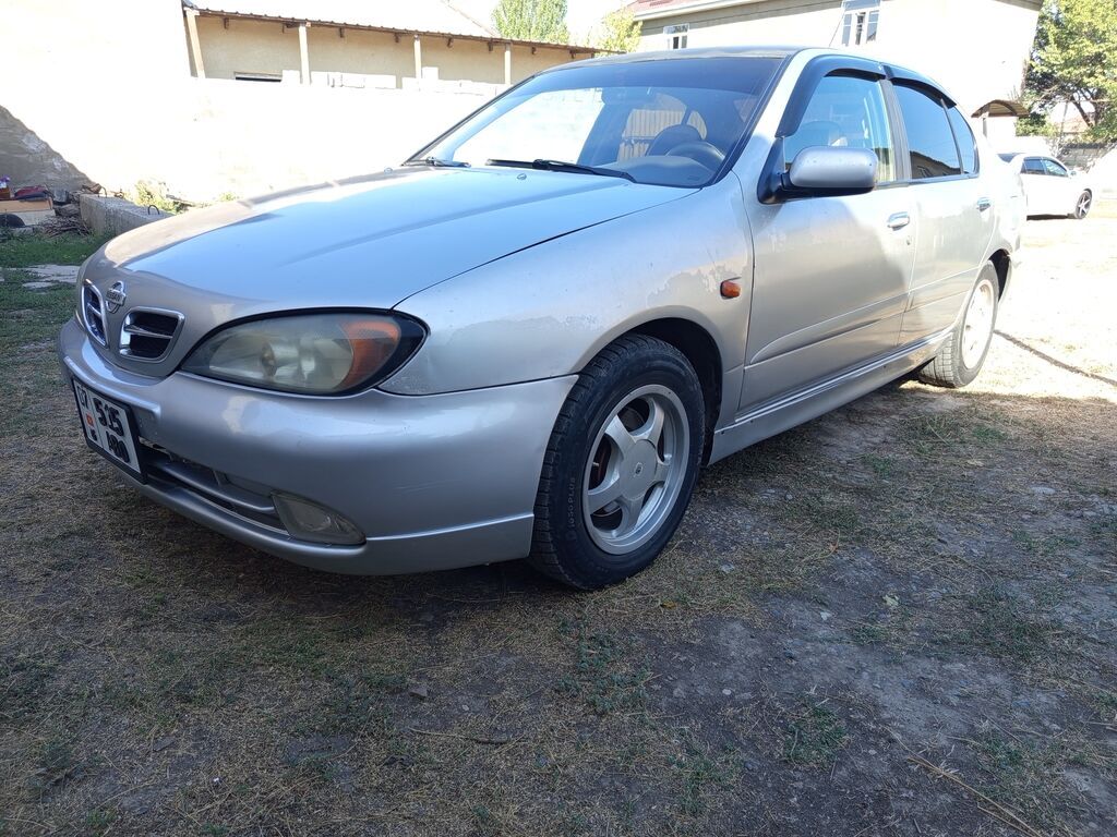 Nissan Primera: 2000 г., 2 л, Механика, Бензин, Седан: фото 1