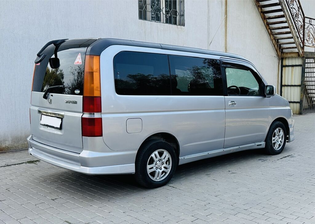 Honda Stepwgn: 2002 г., 2 л, Автомат, Бензин, Минивэн: фото 4