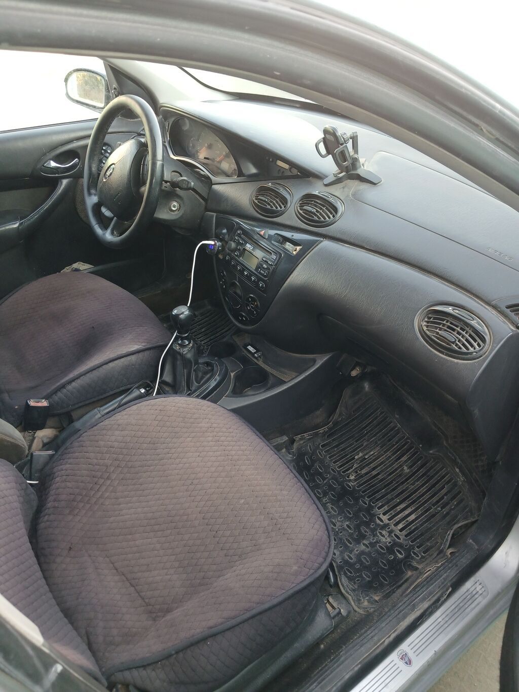 Ford Focus: 2003 г., 1.8 л, Механика, Бензин, Универсал: фото 4